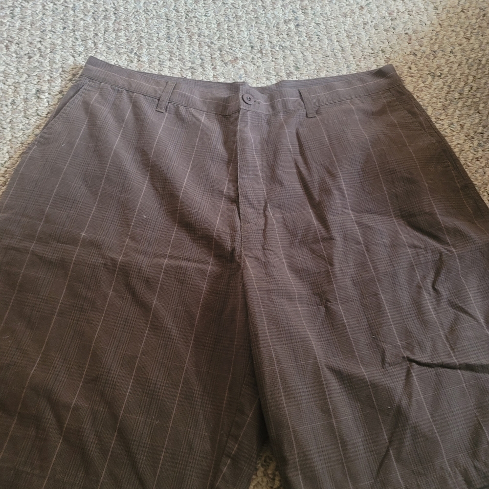 Burnside brown plaid sz 38 shorts